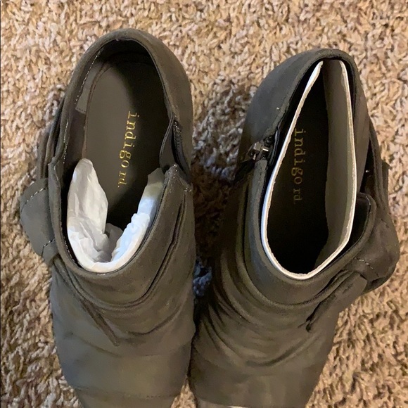 Grey booties - Picture 4 of 5